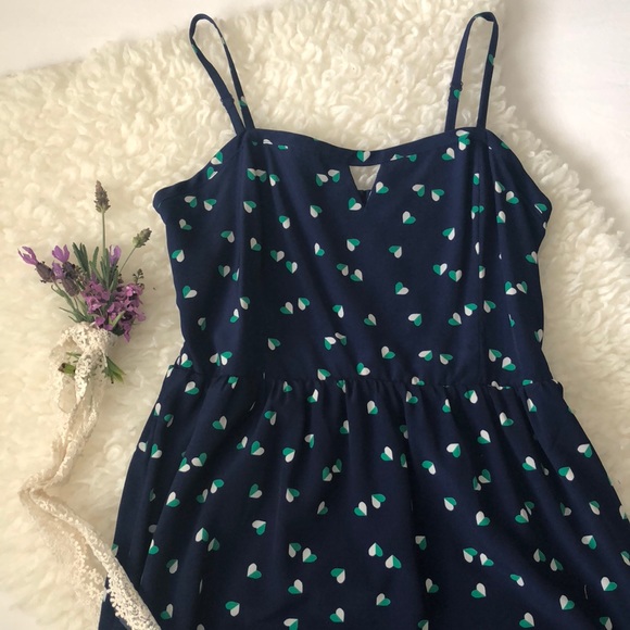 Old Navy Dresses & Skirts - Heart dress ❤️